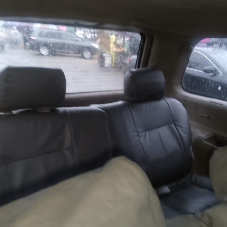 hirecharter-service-for-toyota-sequoia-big-4
