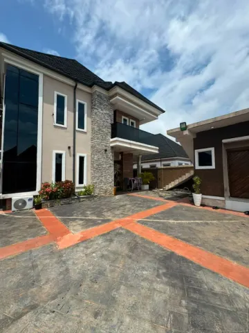 4 bedroom dulplex in Benin City