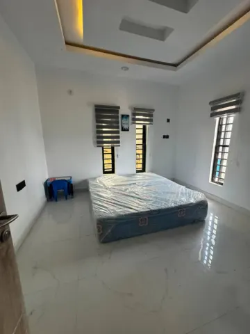 4 bedroom dulplex photo 5