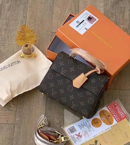 Louis Vuitton bag in Ado Ekiti